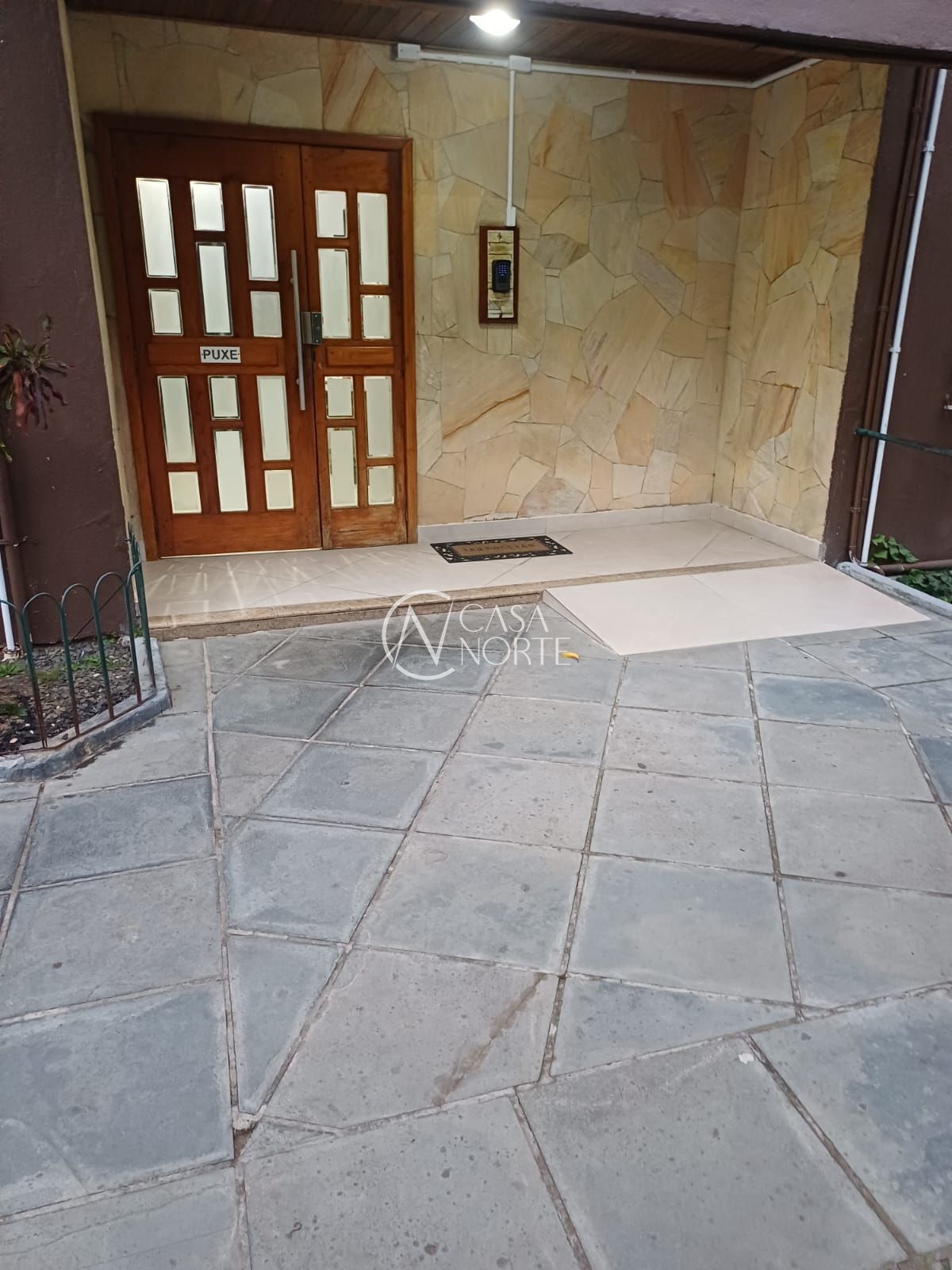 Apartamento à venda com 2 quartos, 56m², 1 vaga, Rua Aracy Froes no bairro Jardim Sabará em Porto Alegre