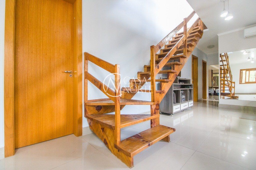 Casa à venda com 5 quartos, 510m², 1 suíte, 10 vagas, Rua Intendente Alfredo Azevedo no bairro Glória em Porto Alegre