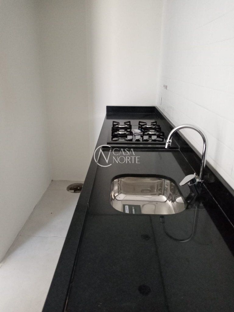 Sobrado à venda com 2 quartos, 76m², 2 suítes, 1 vaga, Rua Ana Abruzzi no bairro Mário Quintana em Porto Alegre