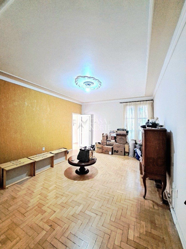 Apartamento à venda com 2 quartos, 80m², Rua Quintino Bandeira no bairro São Geraldo em Porto Alegre