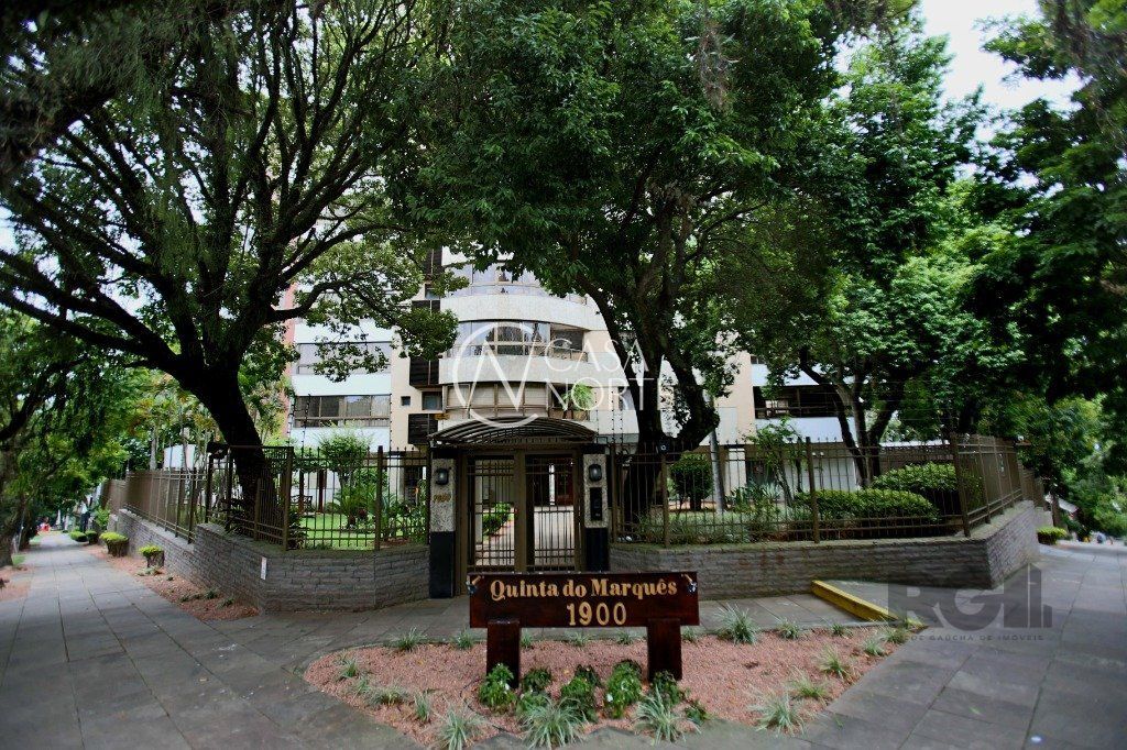 Apartamento à venda com 3 quartos, 107m², 1 suíte, 2 vagas, Rua Marquês do Pombal no bairro Moinhos de Vento em Porto Alegre