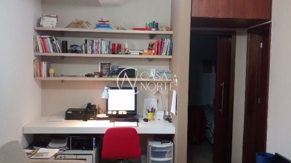 Apartamento à venda com 1 quarto, 48m², Avenida Cairu no bairro Navegantes em Porto Alegre