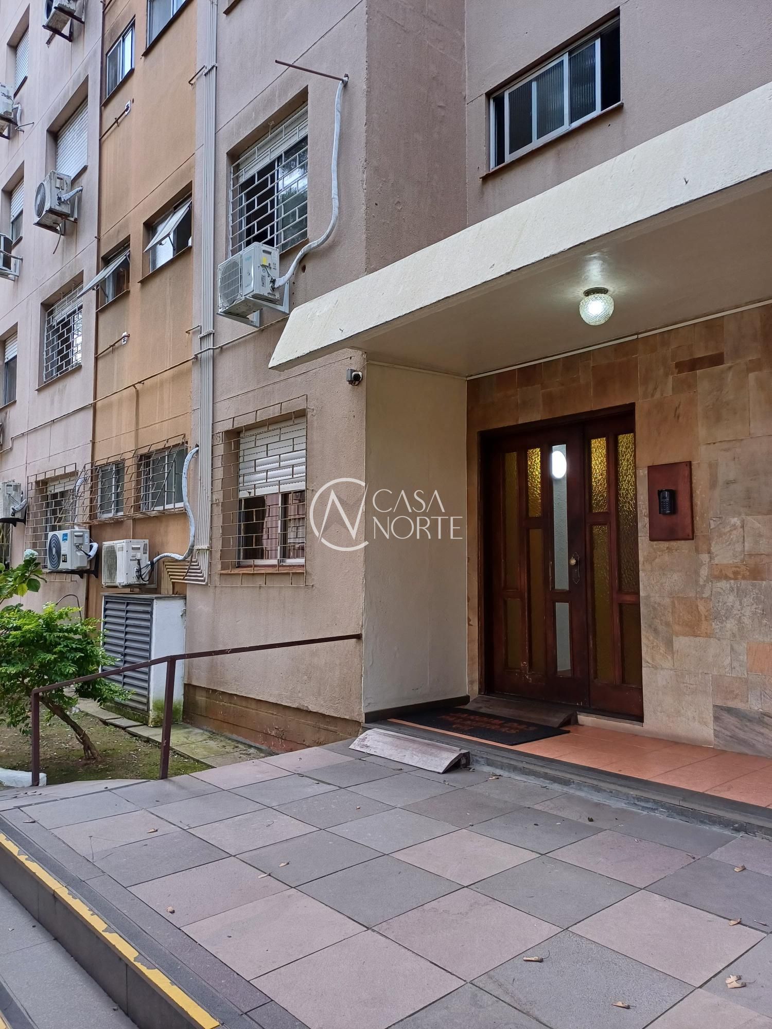 Apartamento à venda com 3 quartos, 70m², 1 vaga, Rua Doutor Otávio Santos no bairro Jardim Sabará em Porto Alegre