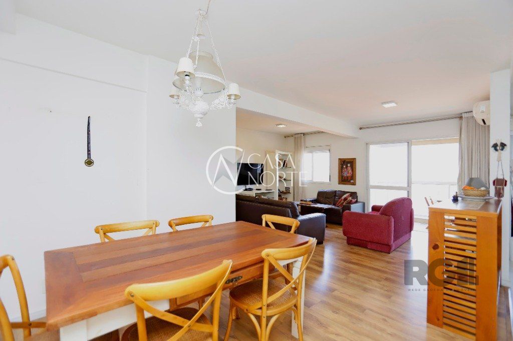 Apartamento à venda com 3 quartos, 83m², 1 suíte, 1 vaga, Avenida Polônia no bairro São Geraldo em Porto Alegre