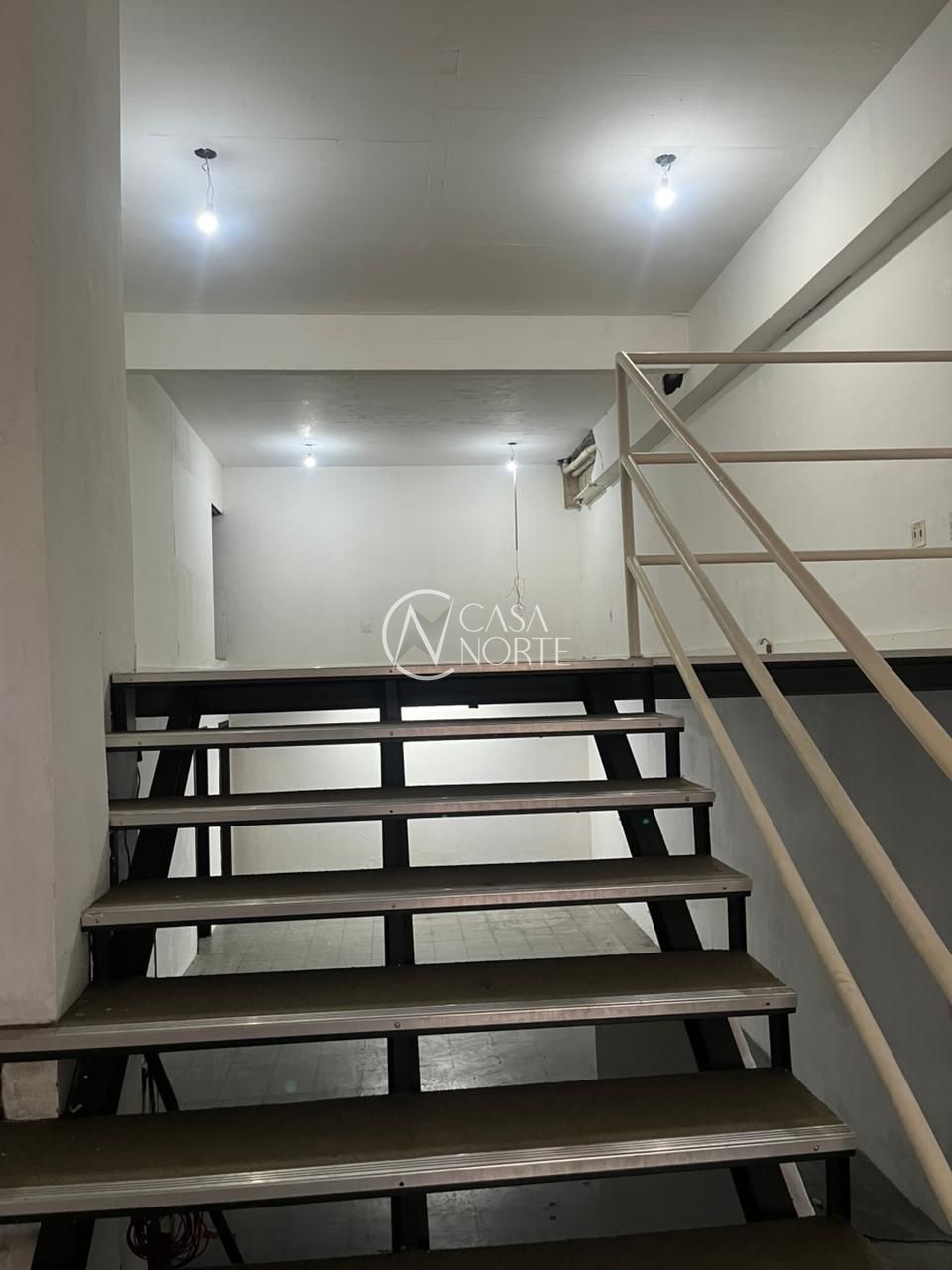 Loja à venda com 2 quartos, 105m², 3 vagas, Rua Coronel Vicente no bairro Centro Histórico em Porto Alegre