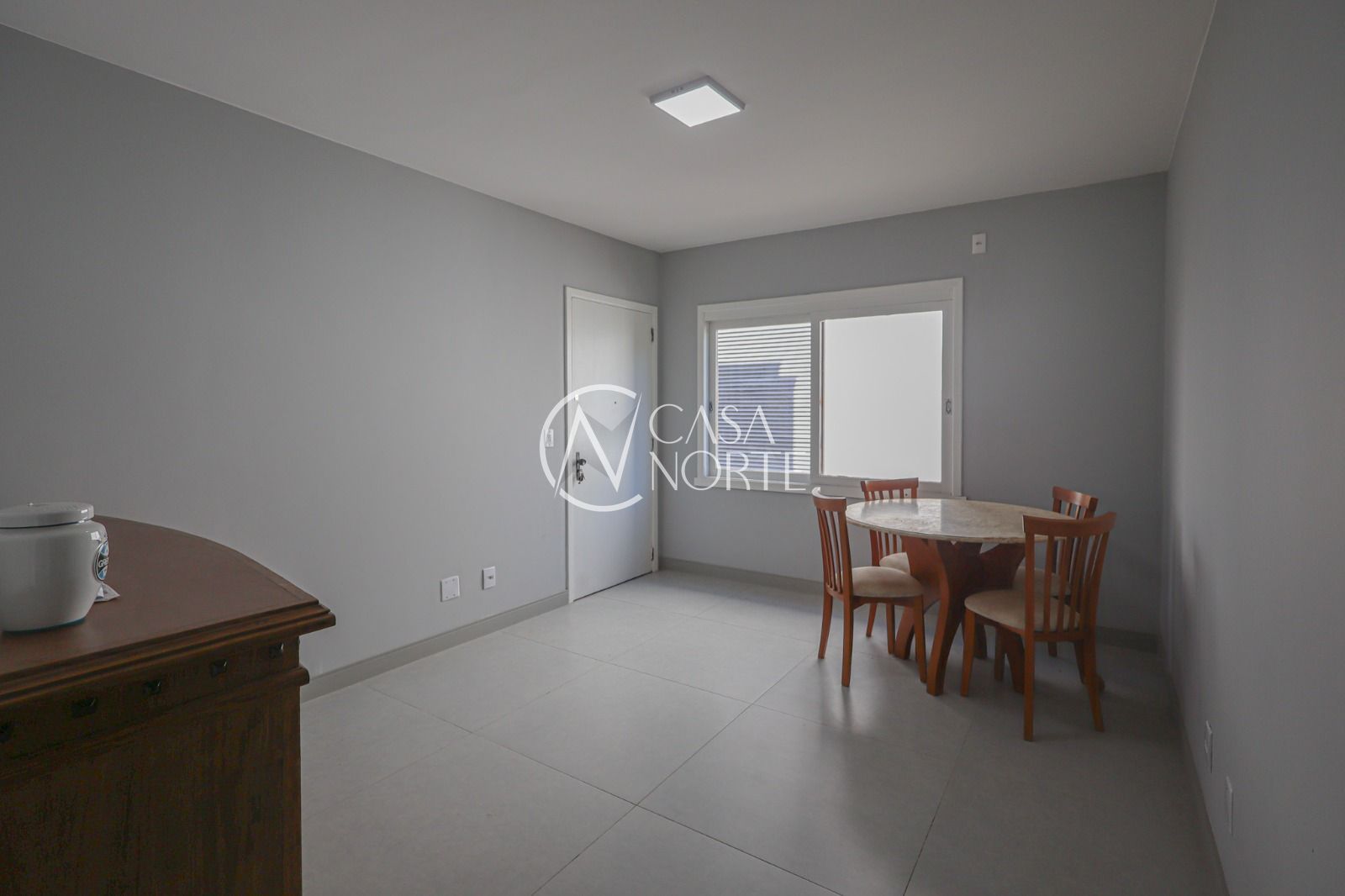 Apartamento à venda com 2 quartos, 71m², 1 vaga, Rua Olinda no bairro São Geraldo em Porto Alegre