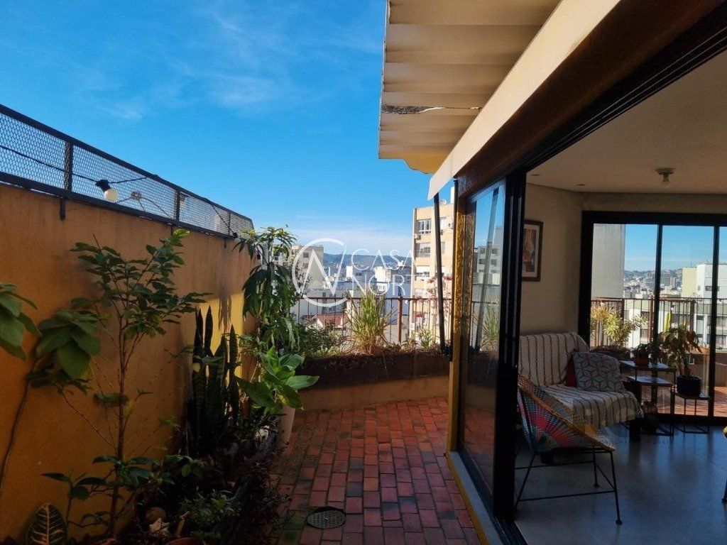 Cobertura à venda com 2 quartos, 176m², Rua Duque de Caxias no bairro Centro Histórico em Porto Alegre