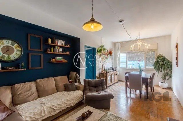 Apartamento à venda com 2 quartos, 98m², Avenida Cristóvão Colombo no bairro Floresta em Porto Alegre