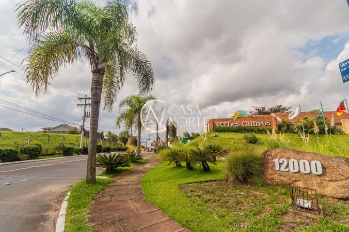 Casa de Condomínio à venda com 3 quartos, 200m², 1 suíte, 2 vagas, Rua Ronaldo Molina de Quadros no bairro Mário Quintana em Porto Alegre