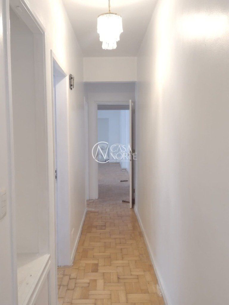 Apartamento à venda com 3 quartos, 134m², 1 suíte, Rua Santo Antônio no bairro Floresta em Porto Alegre