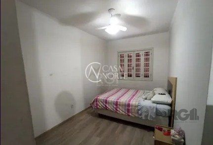 Casa à venda com 6 quartos, 400m², 5 vagas, Rua Alves Torres no bairro Teresópolis em Porto Alegre