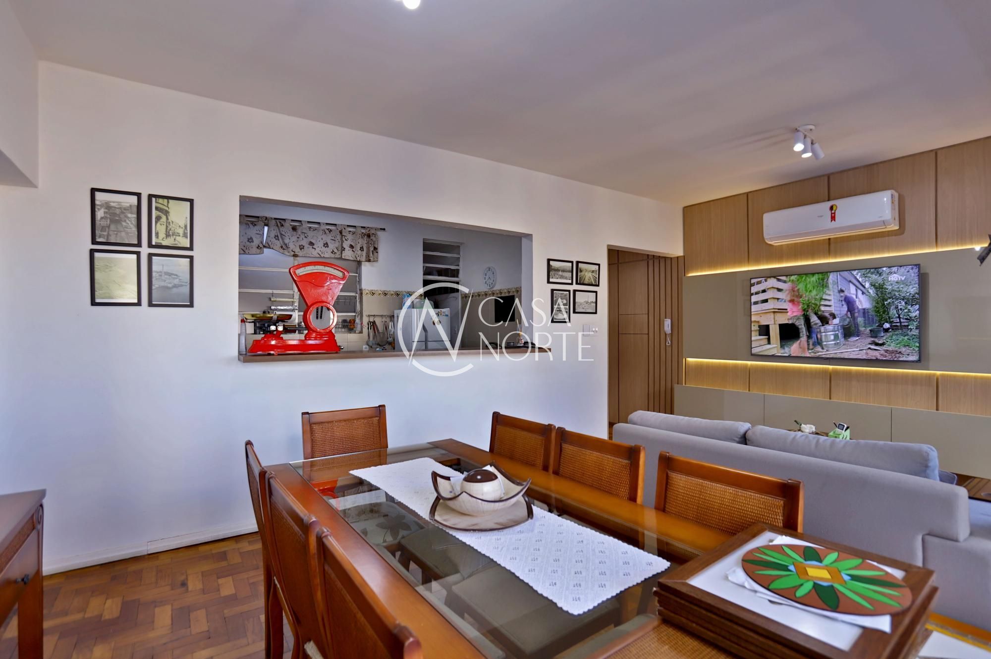 Apartamento à venda com 3 quartos, 121m², 1 suíte, Avenida Independência no bairro Independência em Porto Alegre