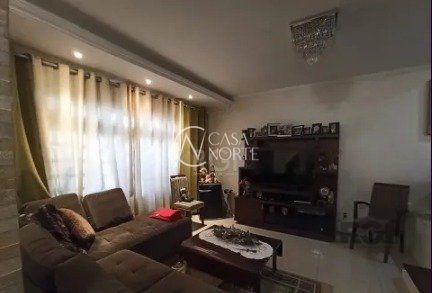 Casa à venda com 6 quartos, 400m², 5 vagas, Rua Alves Torres no bairro Teresópolis em Porto Alegre