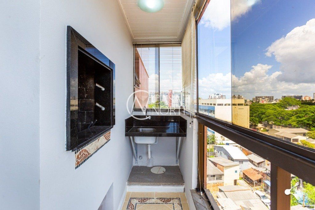Apartamento à venda com 1 quarto, 46m², 1 vaga, Rua General Lima e Silva no bairro Centro Histórico em Porto Alegre