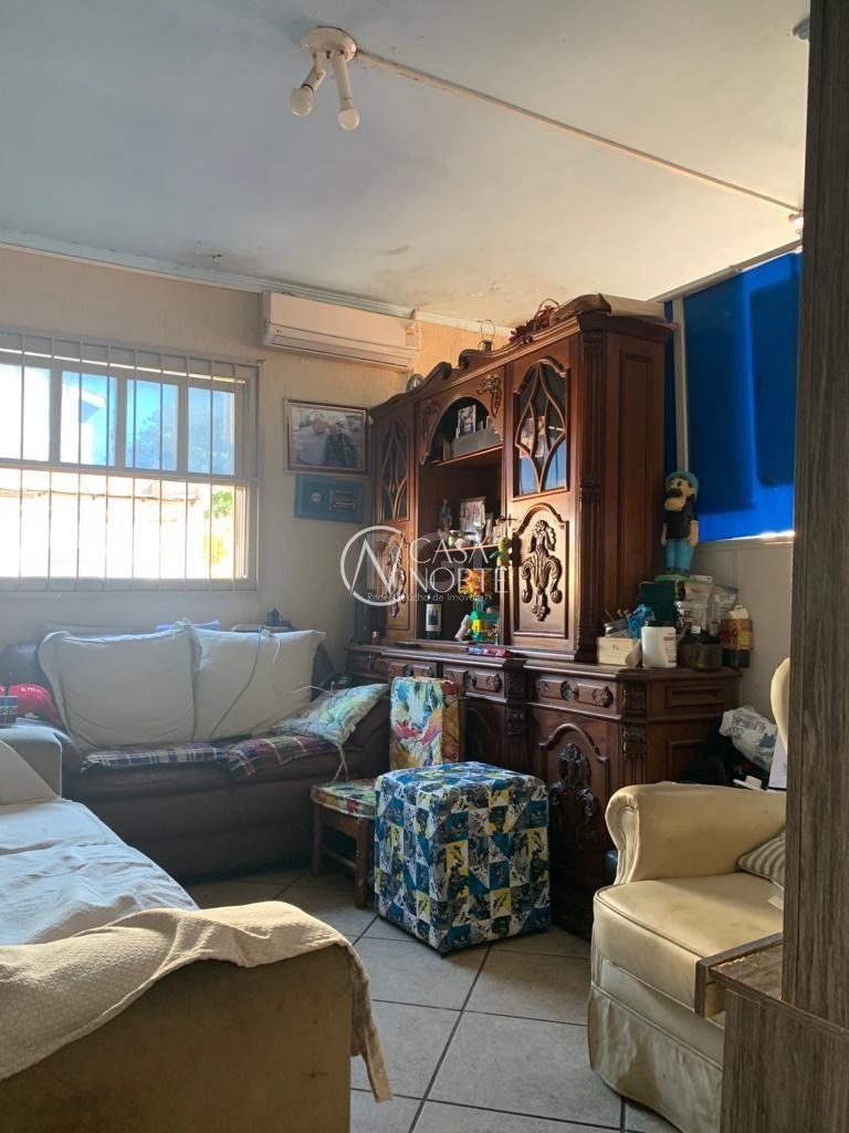 Casa à venda com 3 quartos, 10000m², Rua Joséfa Barreto no bairro Passo das Pedras em Porto Alegre