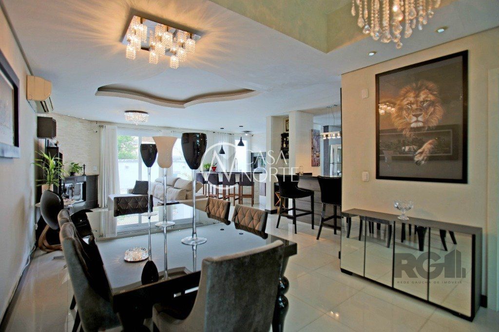 Casa à venda com 3 quartos, 300m², 1 suíte, 4 vagas, Avenida Ecoville no bairro Sarandi em Porto Alegre