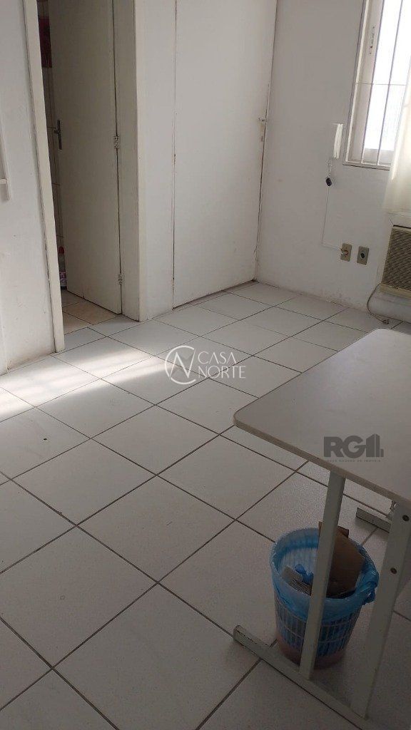 Prédio Comercial à venda , 600m², Rua Joaquim Silveira no bairro São Sebastião em Porto Alegre