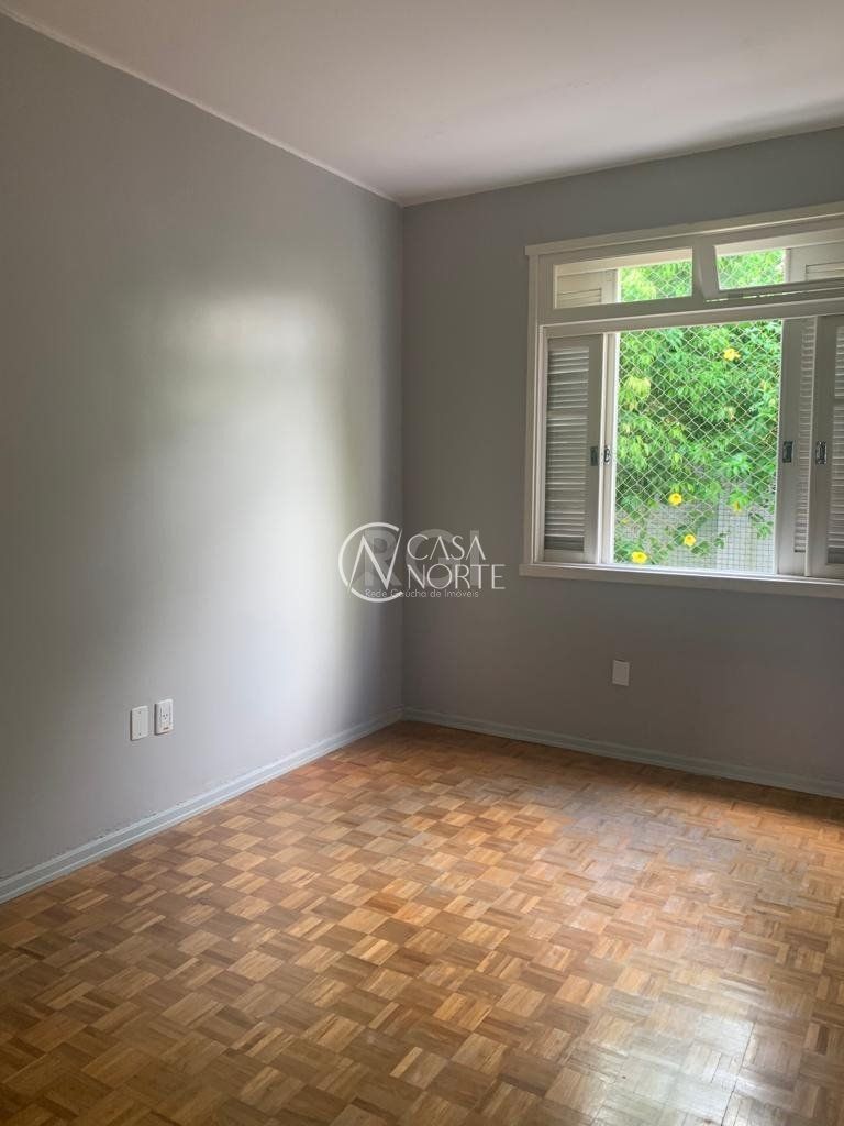 Casa Comercial à venda , 303m², Avenida Cristóvão Colombo no bairro São João em Porto Alegre