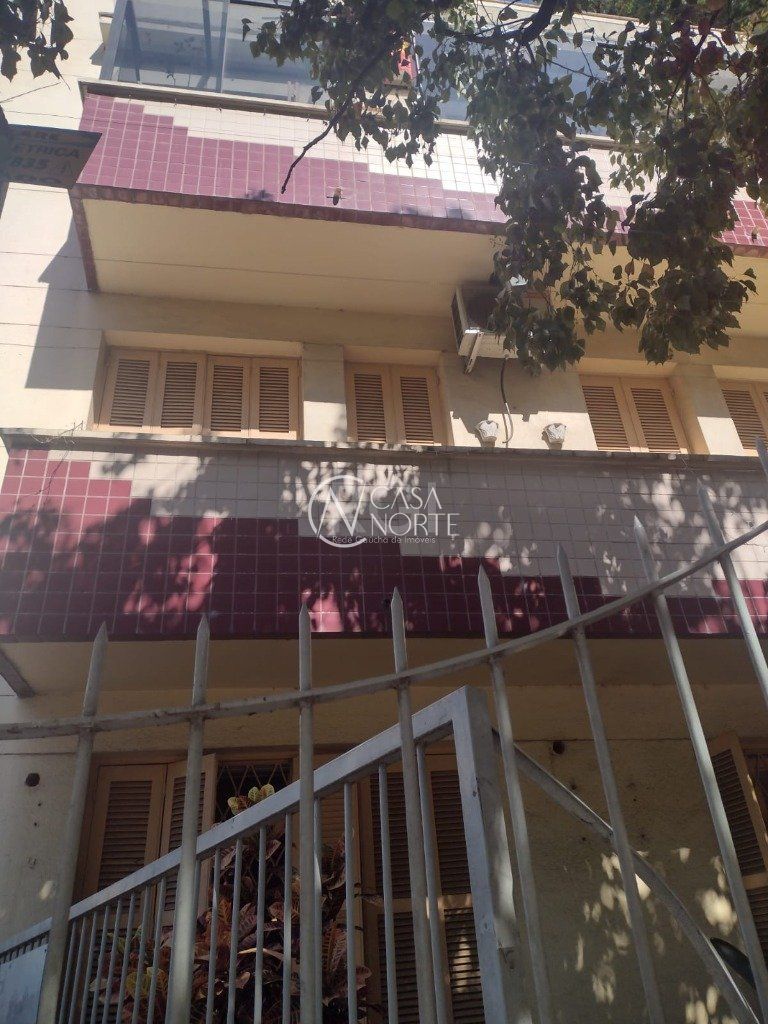 Duplex à venda com 3 quartos, 142m², Rua Quintino Bocaiuva no bairro Floresta em Porto Alegre