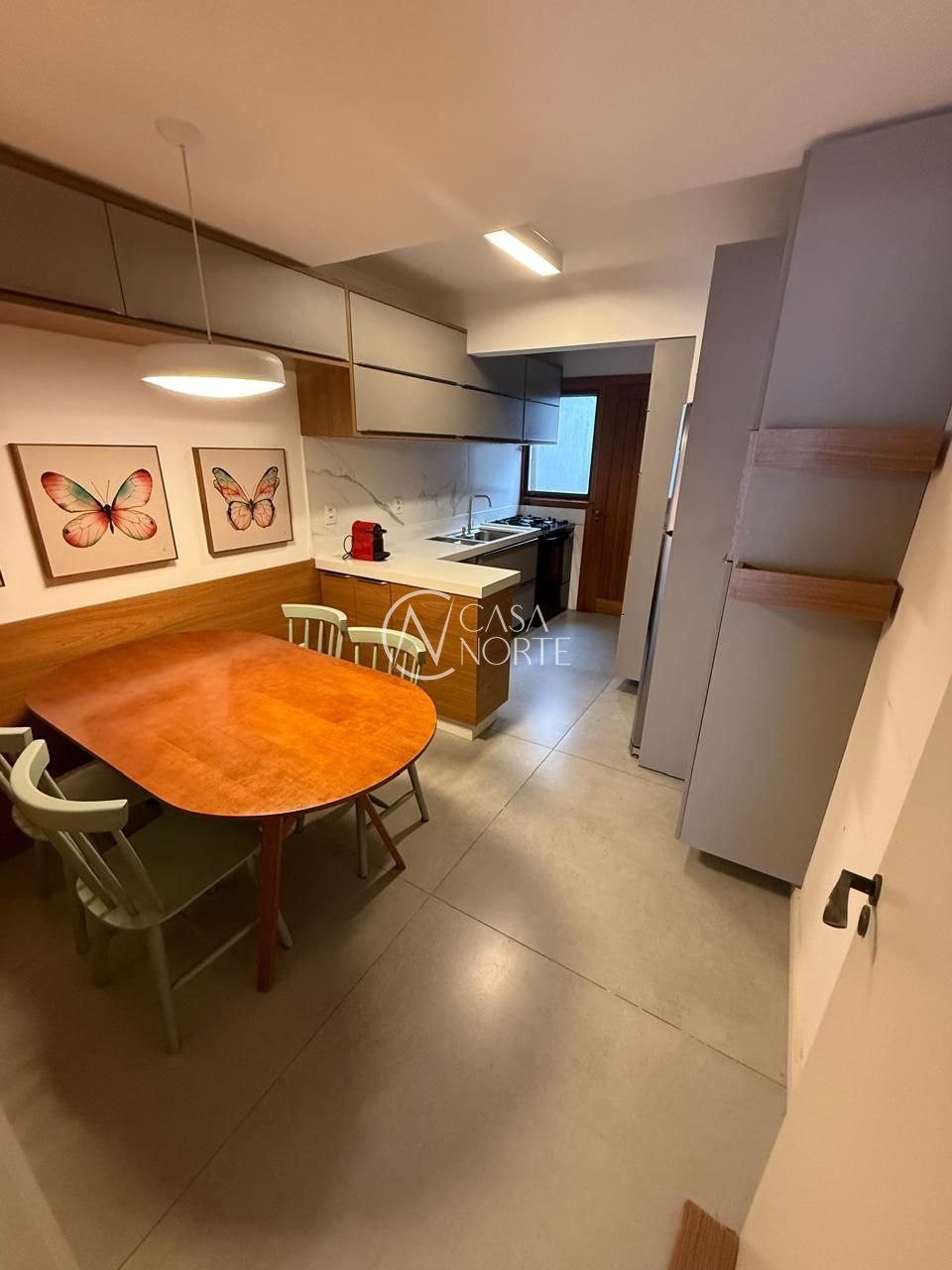 Casa de Condomínio à venda com 3 quartos, 159m², 1 suíte, 2 vagas, Dr, Barcelos no bairro Tristeza em Porto Alegre