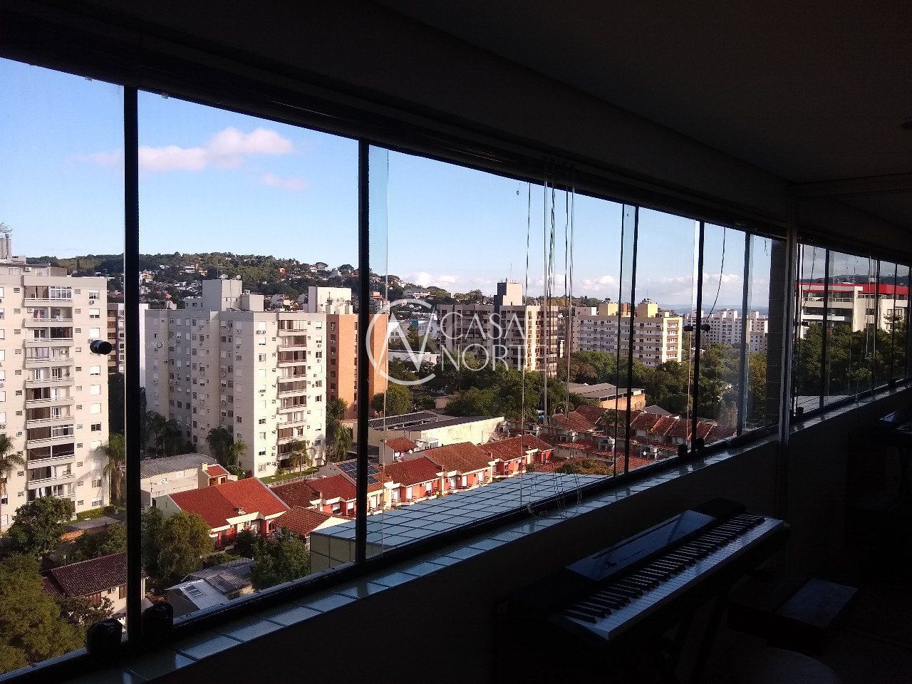 Apartamento à venda com 3 quartos, 100m², 1 suíte, 2 vagas, Rua Doutor Armando Barbedo no bairro Tristeza em Porto Alegre