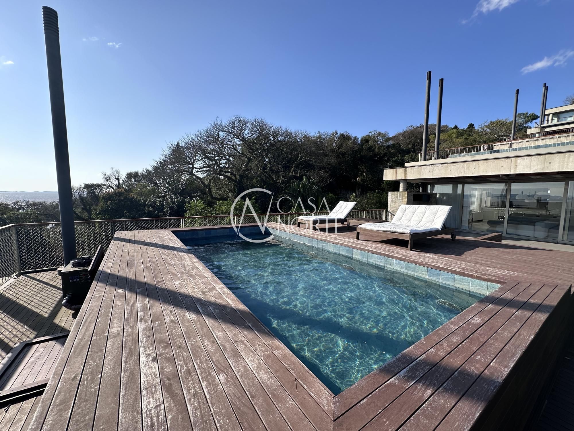 Casa de Condomínio à venda com 3 quartos, 521m², 4 vagas, Rua Pão de Açúcar no bairro Vila Conceição em Porto Alegre