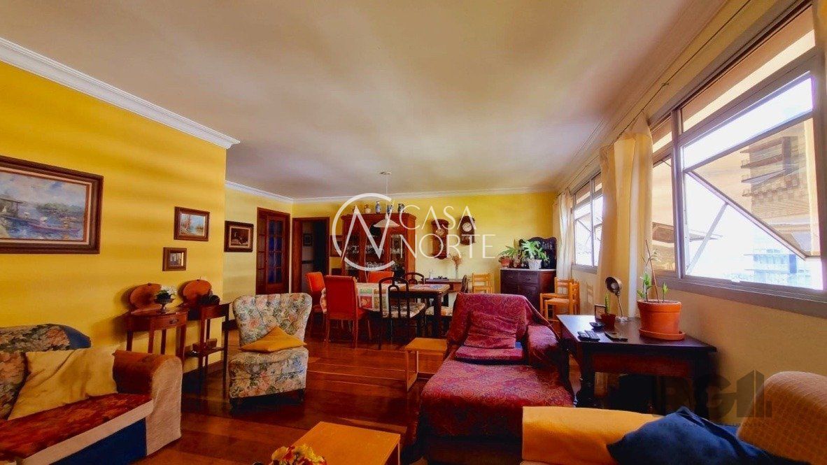 Apartamento à venda com 3 quartos, 138m², 1 suíte, 2 vagas, Rua Professor Cristiano Fischer no bairro Petrópolis em Porto Alegre