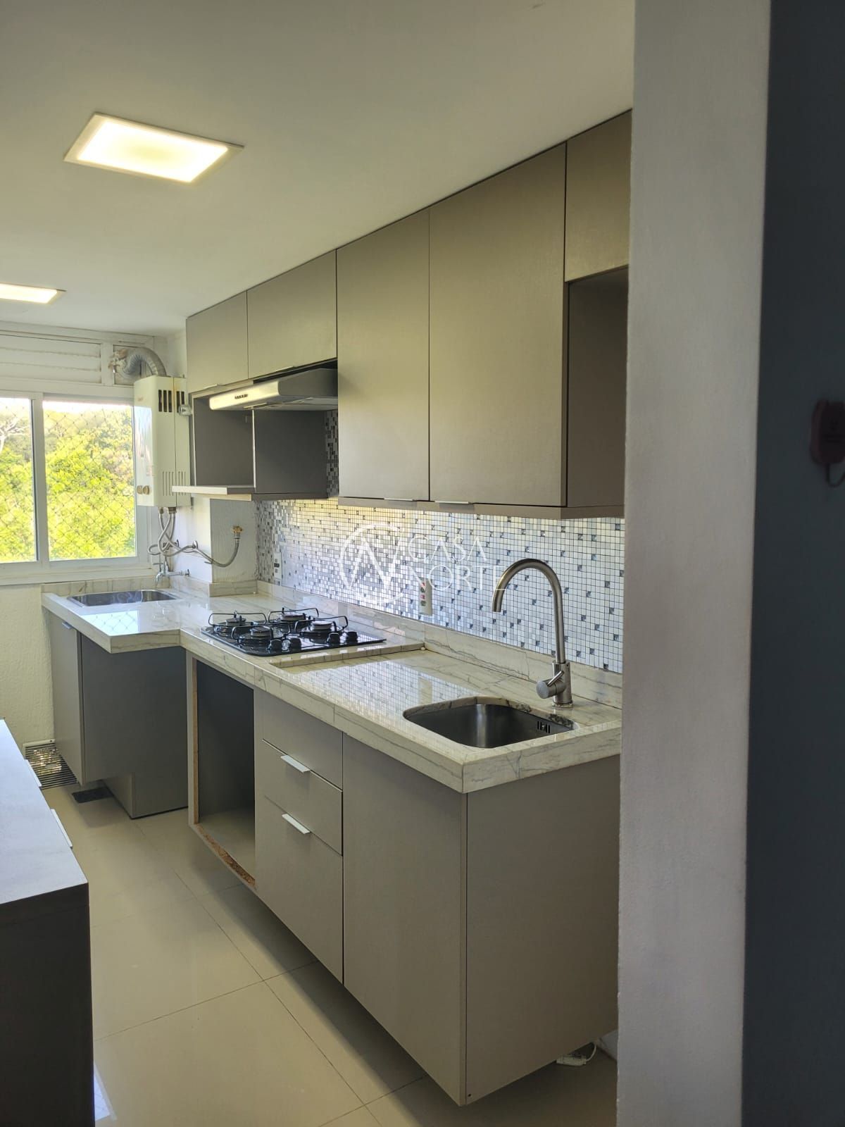 Apartamento à venda com 2 quartos, 47m², 1 vaga, Avenida Rodrigues da Fonseca no bairro Vila Nova em Porto Alegre