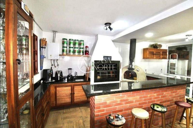 Casa à venda com 3 quartos, 112m², 1 suíte, 2 vagas, Rua Doutor Hermes Pacheco no bairro Aberta dos Morros em Porto Alegre