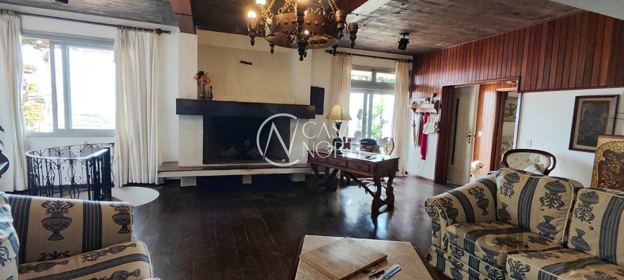 Casa à venda com 3 quartos, 347m², 3 suítes, 3 vagas, Rua Coronel Gomes de Carvalho no bairro Sétimo Céu em Porto Alegre