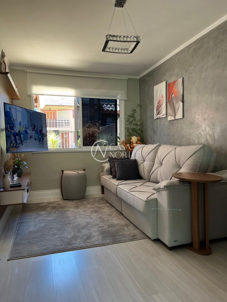 Casa à venda com 3 quartos, 110m², 1 suíte, 2 vagas, Rua José Antônio Chaise no bairro Hípica em Porto Alegre