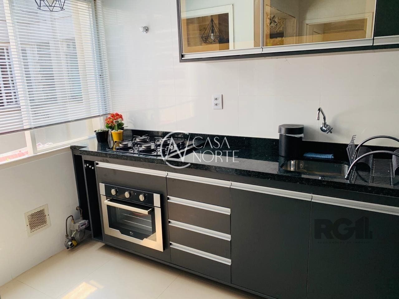 Apartamento à venda com 3 quartos, 95m², 1 suíte, 2 vagas, Rua Celeste Gobbato no bairro Praia de Belas em Porto Alegre