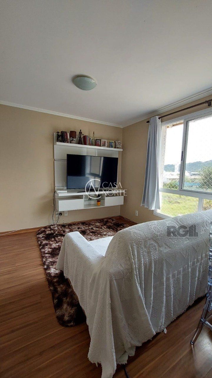Apartamento à venda com 3 quartos, 57m², 1 vaga, Avenida Juca Batista no bairro Hípica em Porto Alegre