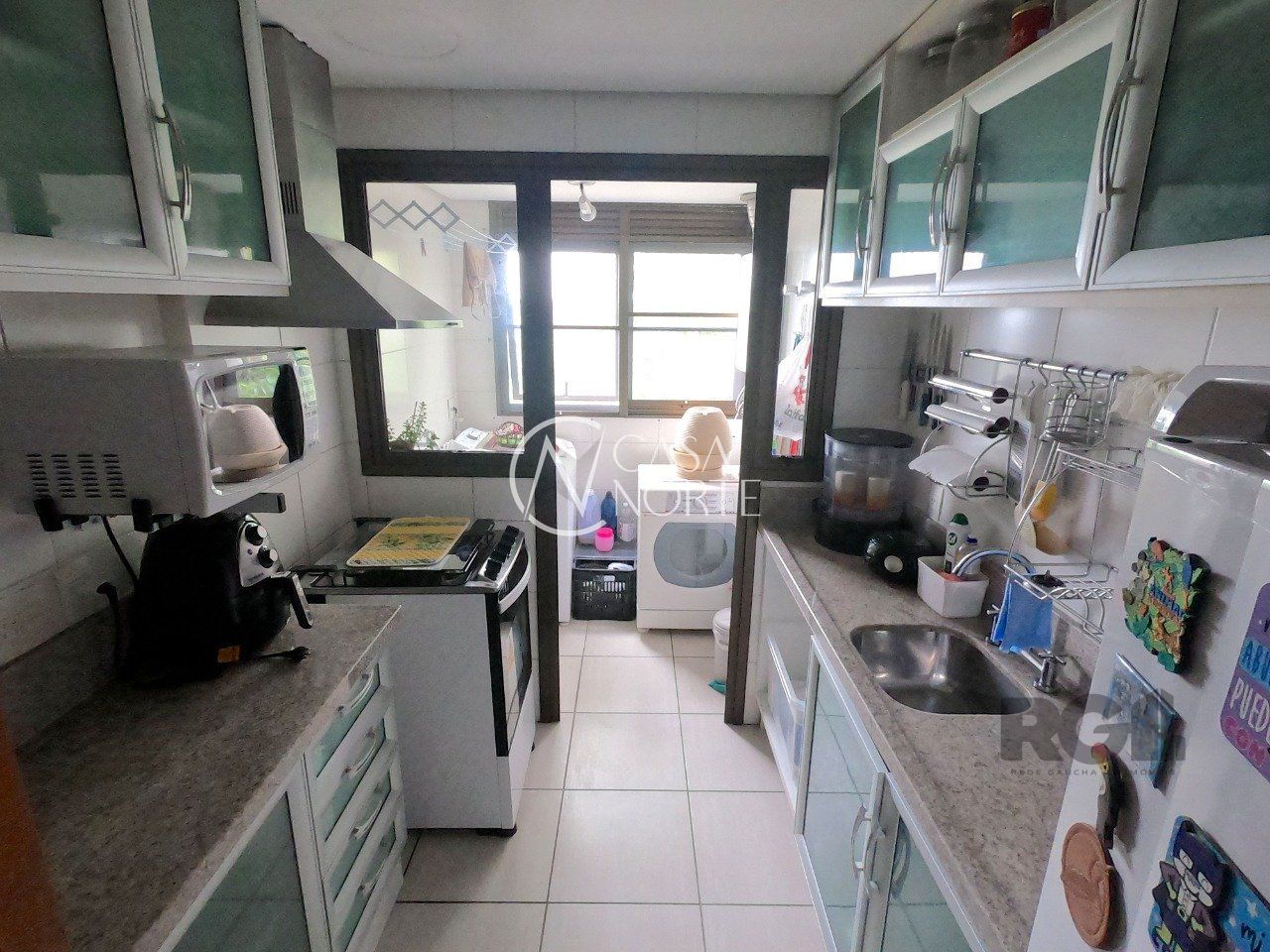 Apartamento à venda com 3 quartos, 94m², 1 suíte, 2 vagas, Rua Doutor Mário Totta no bairro Tristeza em Porto Alegre