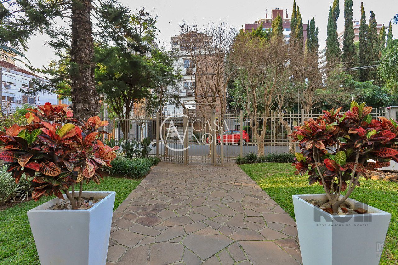 Apartamento à venda com 3 quartos, 144m², 2 suítes, 2 vagas, Rua Riveira no bairro Petrópolis em Porto Alegre