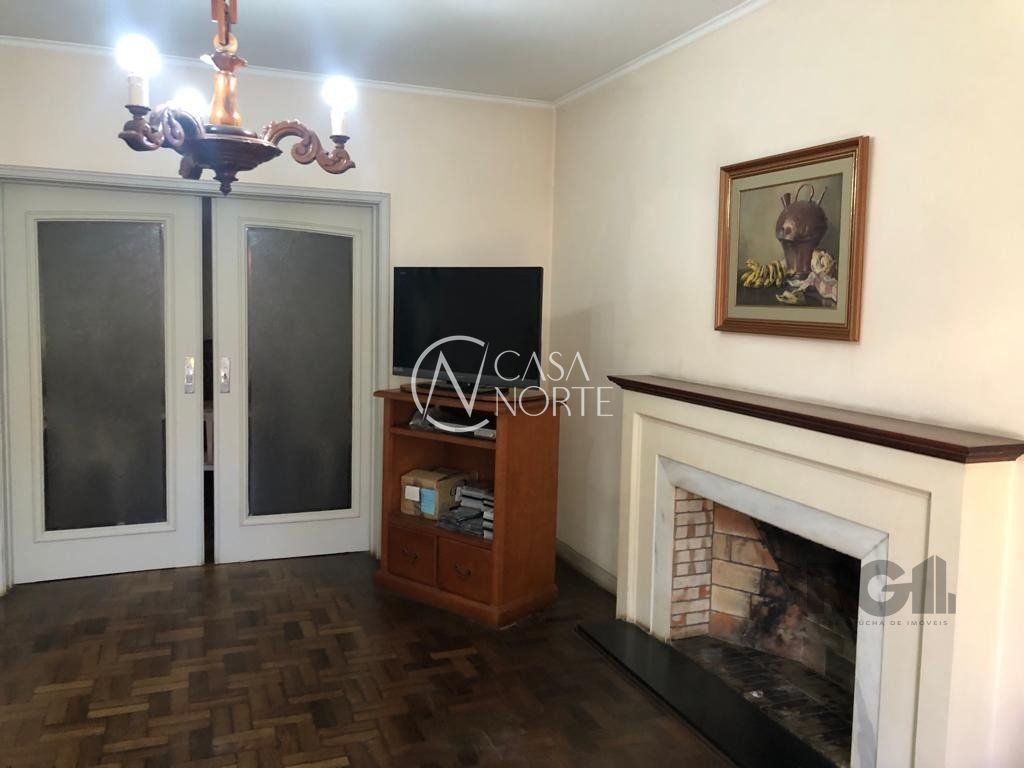 Casa à venda com 4 quartos, 257m², 1 suíte, 2 vagas, Rua Grao Para no bairro Menino Deus em Porto Alegre