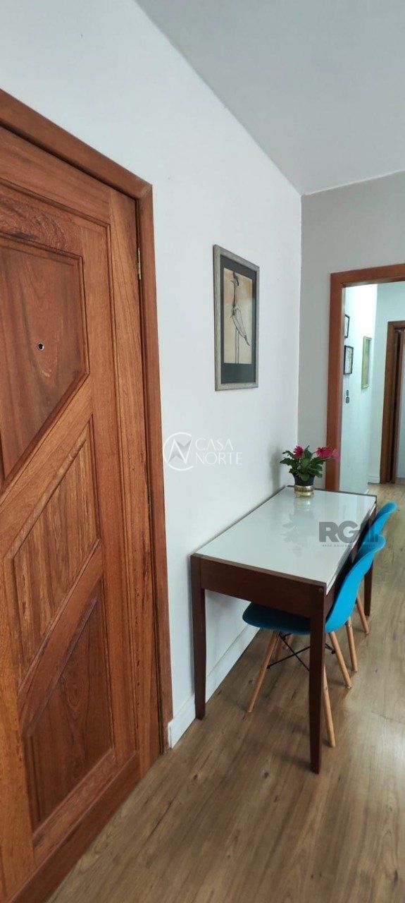 Apartamento à venda com 2 quartos, 46m², 1 vaga, Rua Padre Ângelo Corso no bairro Cavalhada em Porto Alegre