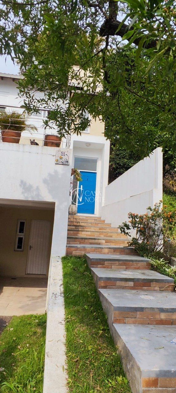 Casa de Condomínio à venda com 2 quartos, 185m², 2 suítes, 4 vagas, Rua Adriano Pereira da Silva no bairro Vila Nova em Porto Alegre