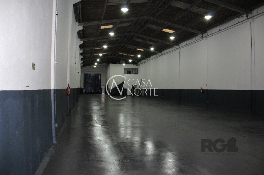 Pavilhão à venda com 1 quarto, 747m², Avenida Ernesto Neugebauer no bairro Humaitá em Porto Alegre