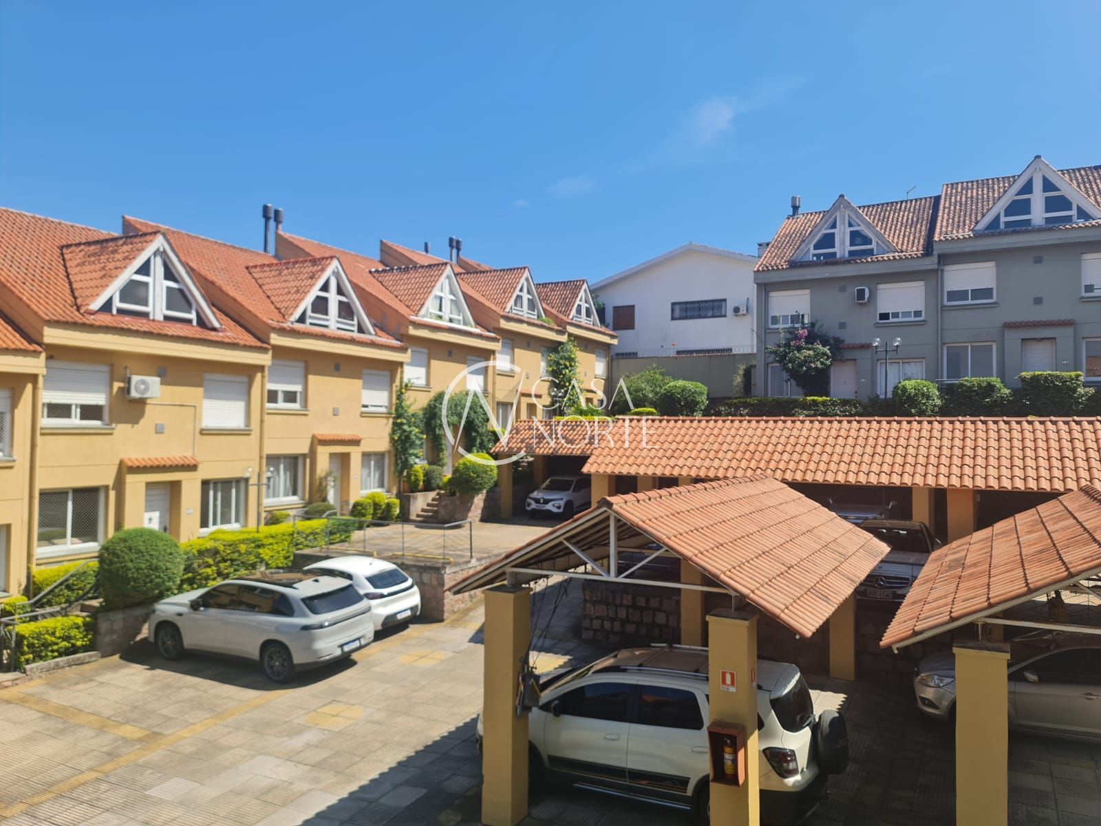 Casa de Condomínio à venda com 3 quartos, 116m², 1 suíte, 1 vaga, Avenida Cai no bairro Cristal em Porto Alegre