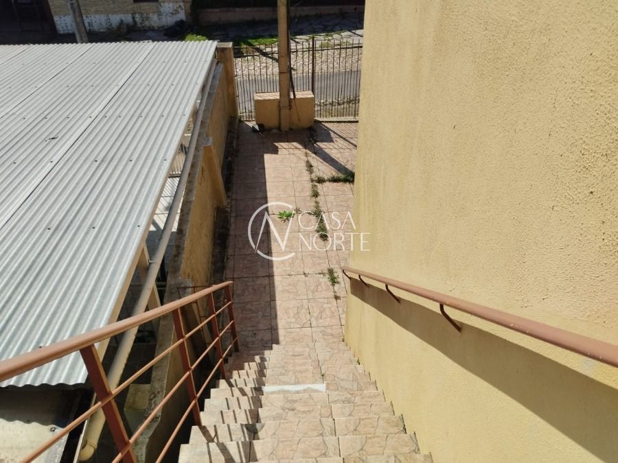 Casa à venda com 3 quartos, 120m², 2 vagas, Acesso Francisco Silveira Mello no bairro Jardim Sabará em Porto Alegre