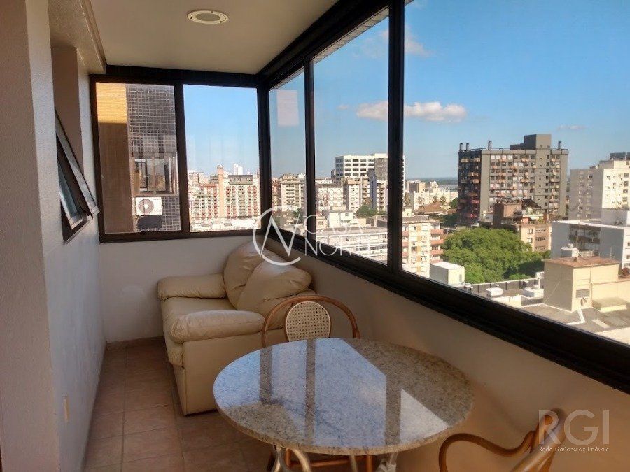 Apartamento à venda com 1 quarto, 48m², 1 vaga, Rua Ramiro Barcelos no bairro Bom Fim em Porto Alegre
