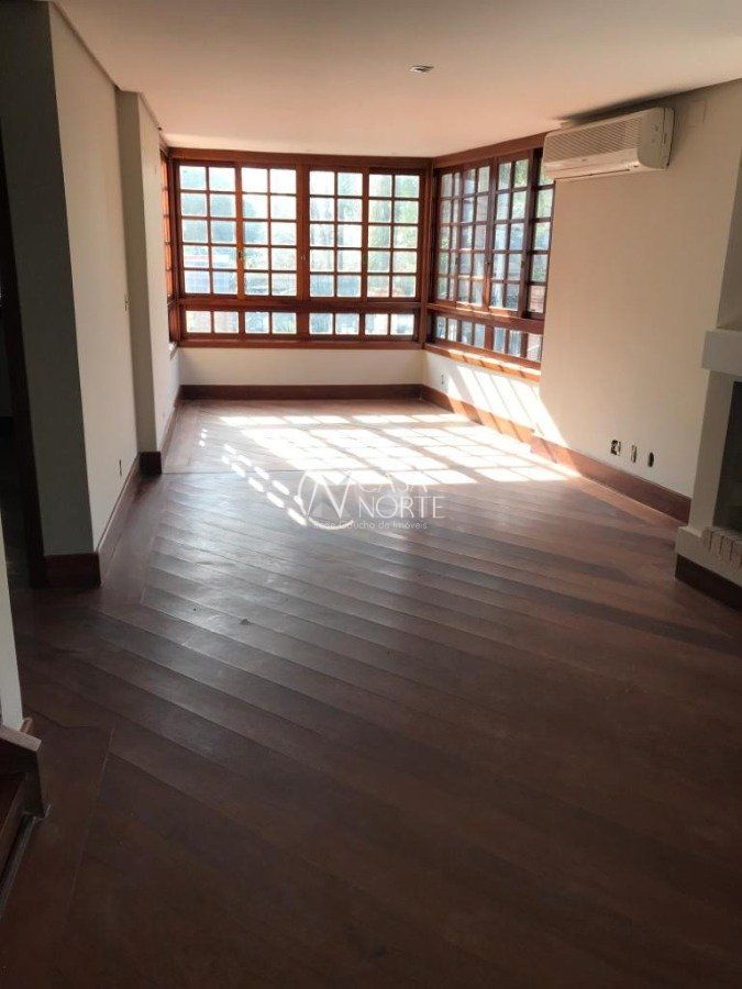 Casa de Condomínio à venda com 3 quartos, 255m², 1 suíte, 2 vagas, Alameda Afonso Celso no bairro Boa Vista em Porto Alegre