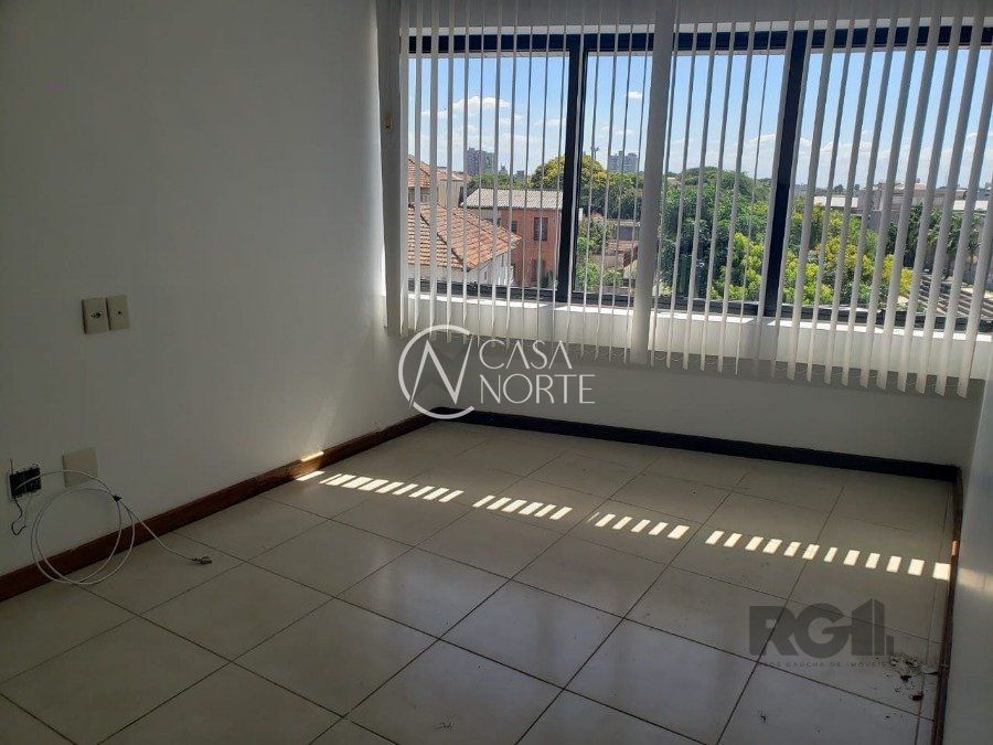 Sala Comercial à venda , 58m², Avenida Benjamin Constant no bairro São João em Porto Alegre