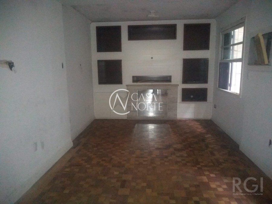 Casa Comercial à venda , 358m², 1 vaga, Rua Faria Santos no bairro Petrópolis em Porto Alegre