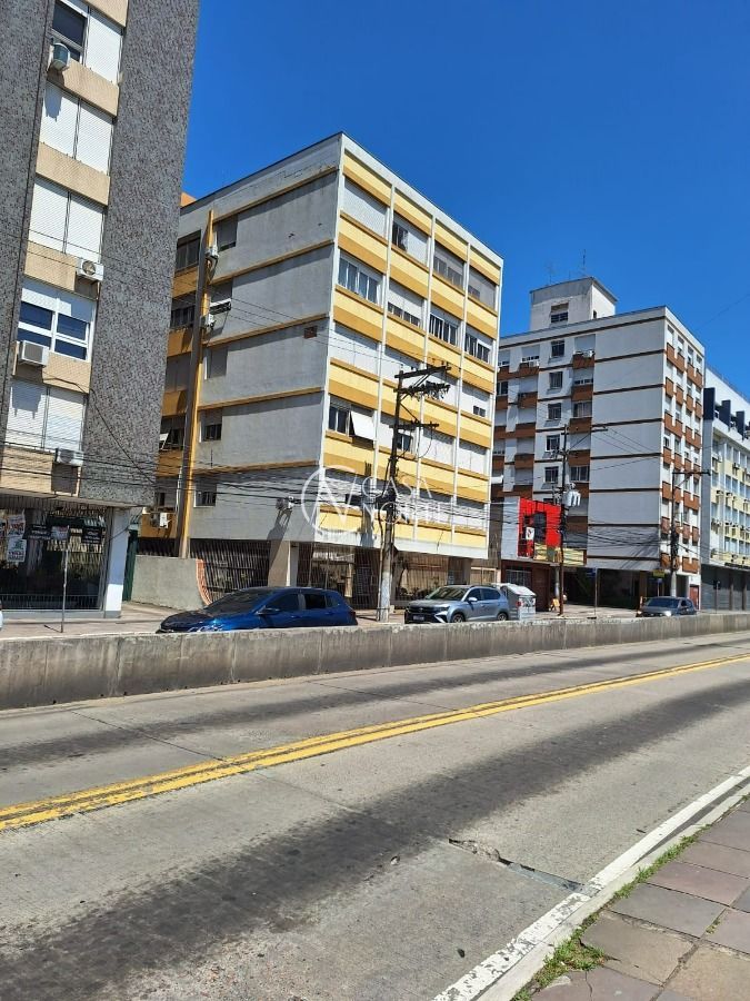 Apartamento à venda com 3 quartos, 107m², 1 vaga, Avenida João Pessoa no bairro Centro Histórico em Porto Alegre