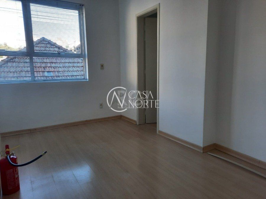 Sala Comercial à venda , 34m², Avenida Cristovao Colombo no bairro Floresta em Porto Alegre