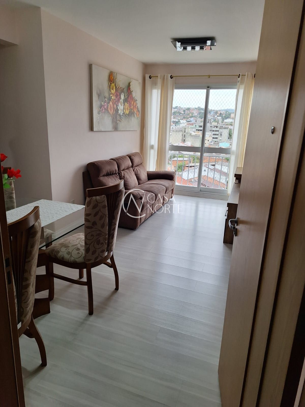 Apartamento à venda com 2 quartos, 59m², 1 suíte, 1 vaga, Rua Portuguesa no bairro Partenon em Porto Alegre