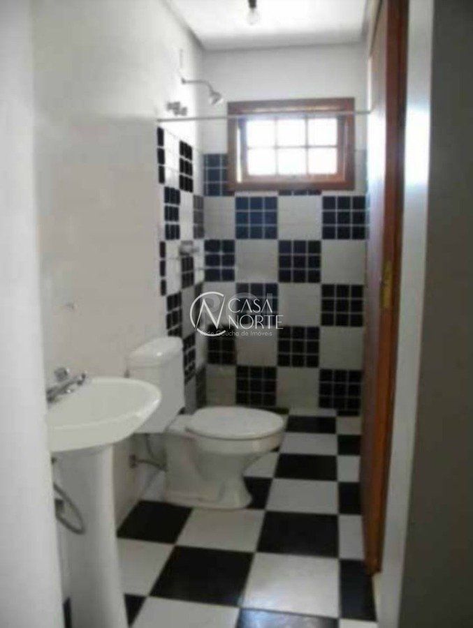 Casa à venda com 3 quartos, 200m², 3 suítes, Rua Fatima no bairro Partenon em Porto Alegre