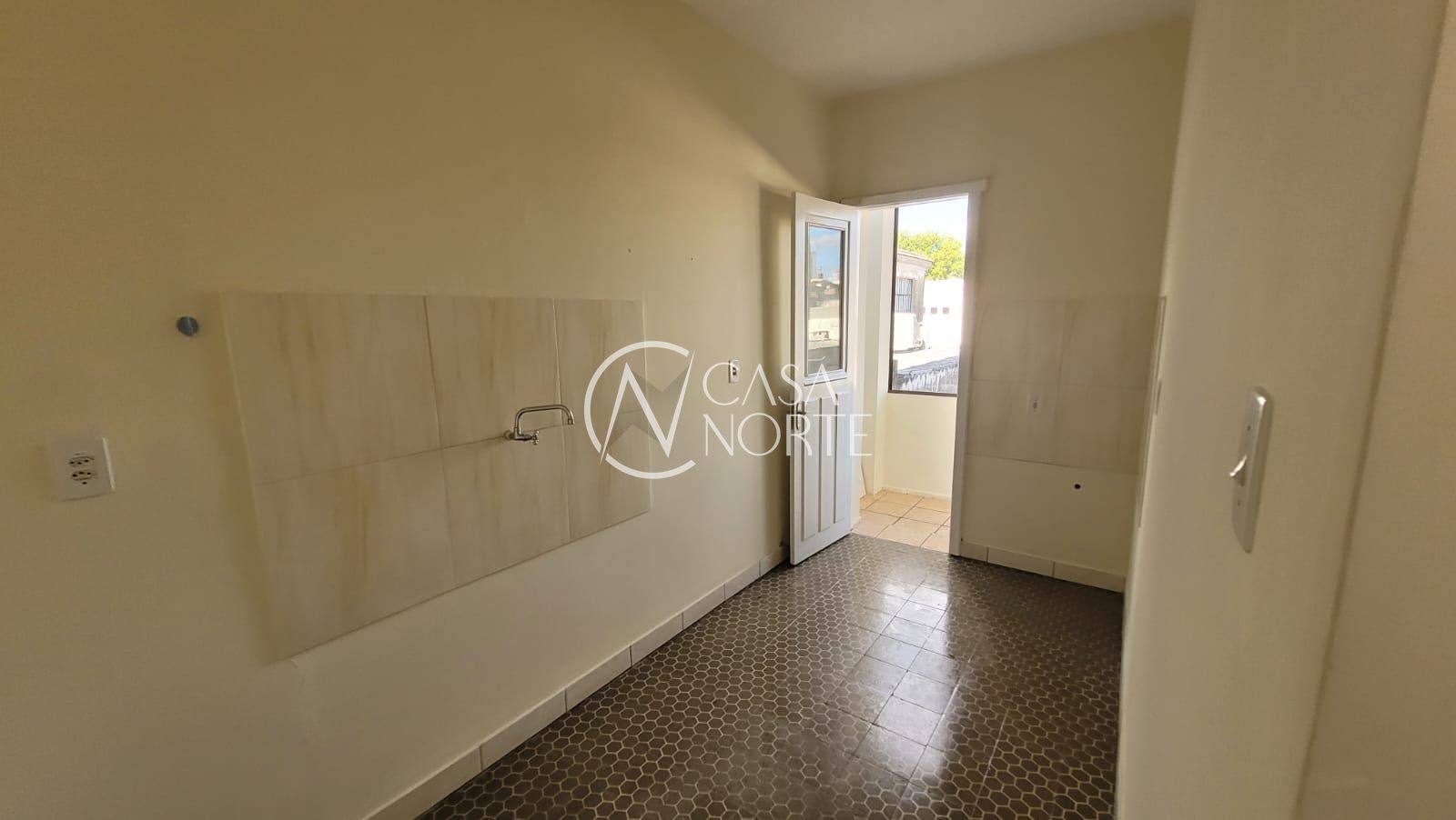 Apartamento à venda com 1 quarto, 40m², Avenida Amazonas no bairro Navegantes em Porto Alegre